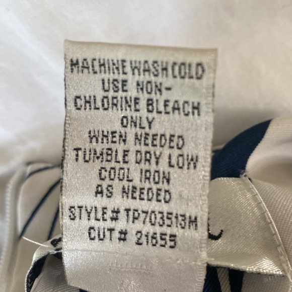 Connected Sleeveless Dress - Picture 9 of 9